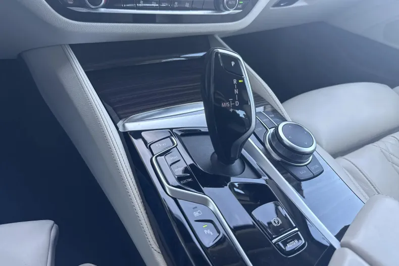 BMW Seria 5 din 2022 cu 95.582 km - oferta BMW191832 - foto 20