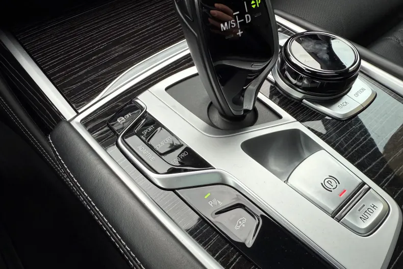 BMW Seria 7 din 2021 cu 45.509 km - oferta BMW191834 - foto 12