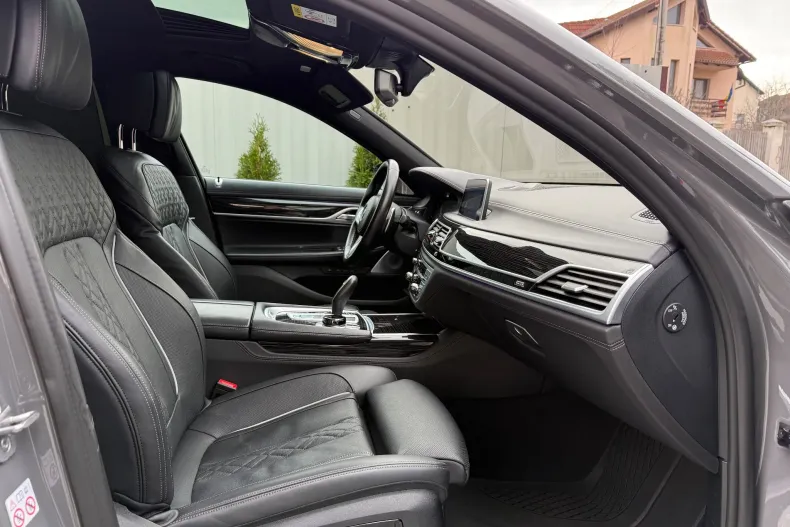 BMW Seria 7 din 2021 cu 45.509 km - oferta BMW191834 - foto 26
