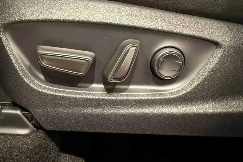 Toyota C-HR din 2025 cu 2 km - oferta TOY191842 - foto 24