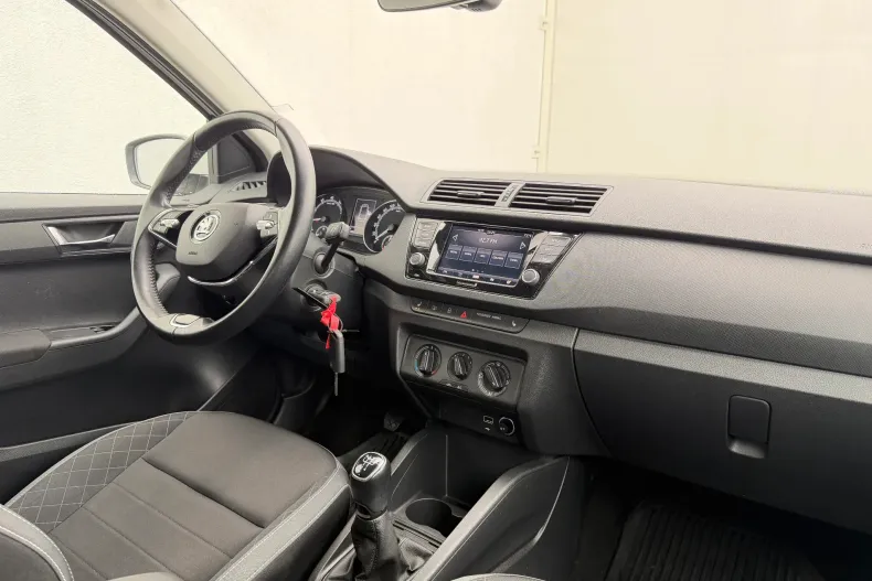 Skoda Fabia din 2022 cu 51.900 km - oferta SKO191848 - foto 7