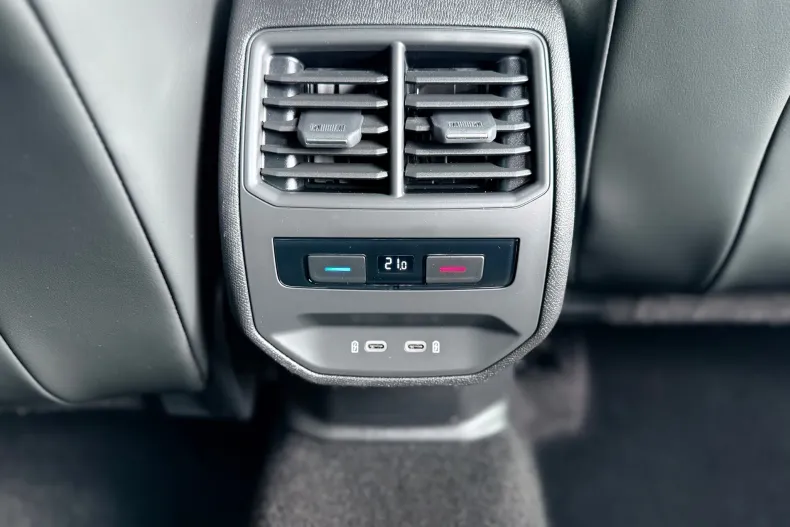 Seat Leon din 2021 cu 170.000 km - oferta SEA191853 - foto 20