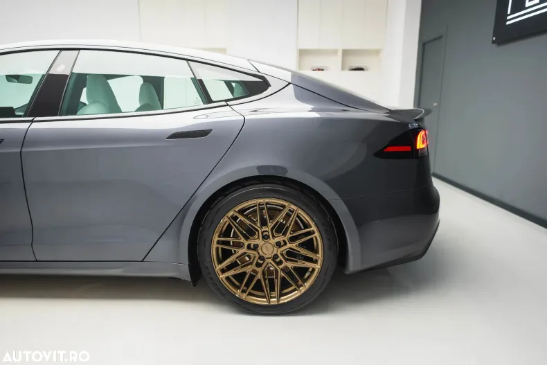 Tesla Model S din 2022 cu 45.300 km - oferta TES191867 - foto 10