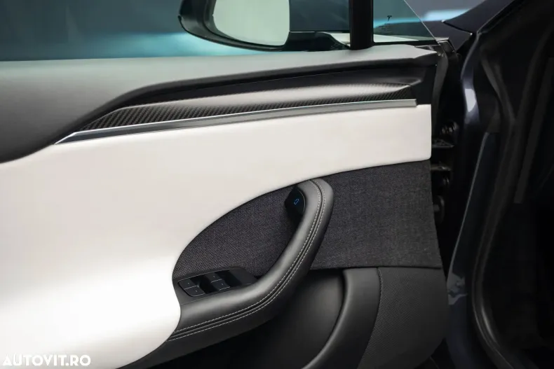 Tesla Model S din 2022 cu 45.300 km - oferta TES191867 - foto 22