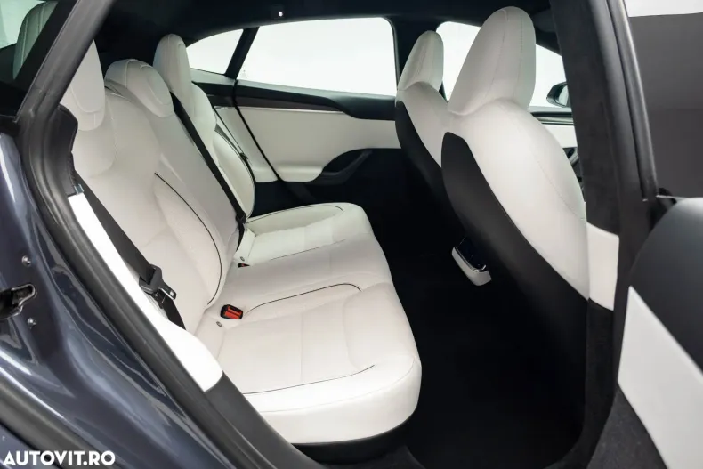 Tesla Model S din 2022 cu 45.300 km - oferta TES191867 - foto 36