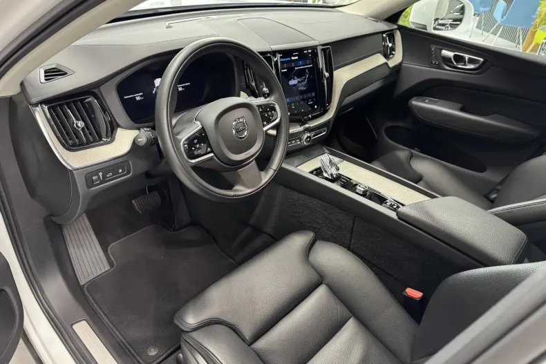 Volvo XC60 din 2021 cu 32.000 km - oferta VOL191875 - foto 6