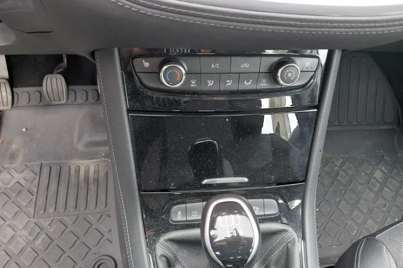 Opel Grandland (X) din 2021 cu 75.000 km - oferta OPE191876 - foto 8