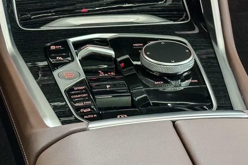 BMW X6 (Seria X) din 2025 cu 7.300 km - oferta BMW191878 - foto 13