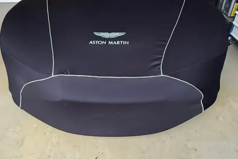 Aston Martin V8 Vantage din 2022 cu 4.400 km - oferta AST191884 - foto 9