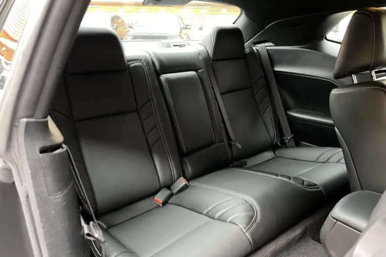 Dodge Challenger din 2023 cu 6.560 km - oferta DOD191895 - foto 25