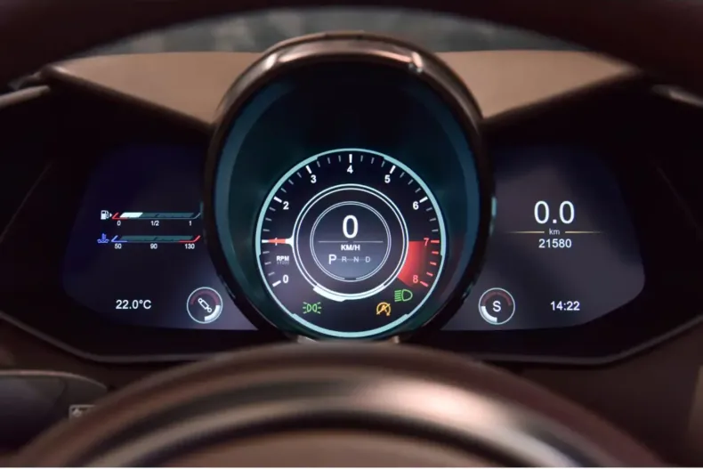 Aston Martin V8 Vantage din 2022 cu 21.690 km - oferta AST191903 - foto 20