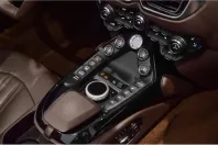 Aston Martin V8 Vantage din 2022 cu 21.690 km - oferta AST191903 - foto 21