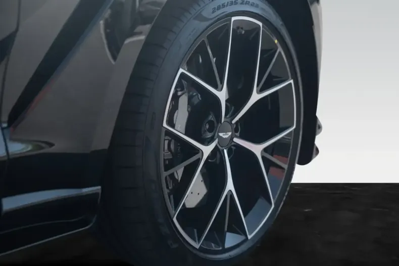 Aston Martin DBX din 2024 cu 18.000 km - oferta AST191911 - foto 11