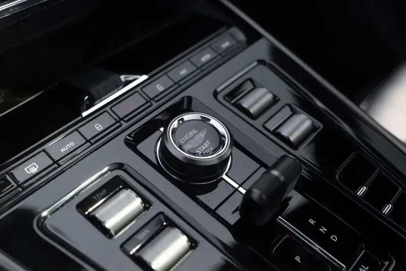 Aston Martin DBX din 2024 cu 18.000 km - oferta AST191911 - foto 17