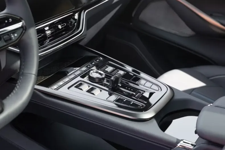 Aston Martin DBX din 2024 cu 18.000 km - oferta AST191911 - foto 21