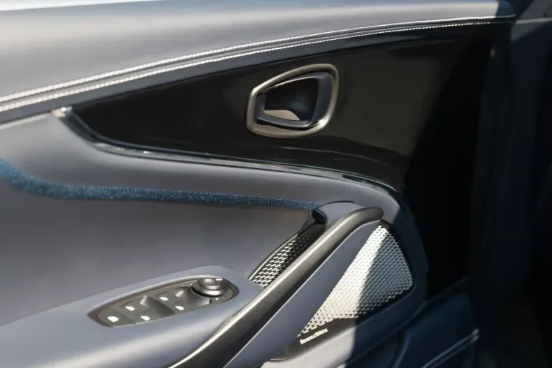 Aston Martin DBX din 2024 cu 18.000 km - oferta AST191911 - foto 27