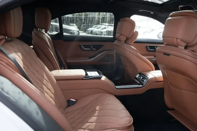 Mercedes-Benz S 450 (Clasa S) din 2025 cu 26.196 km - oferta MER191912 - foto 4