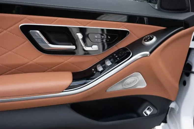 Mercedes-Benz S 450 (Clasa S) din 2025 cu 26.196 km - oferta MER191912 - foto 20