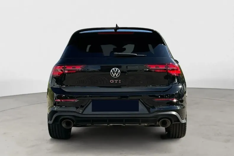 Volkswagen Golf din 2024 cu 7.400 km - oferta VOL191915 - foto 7