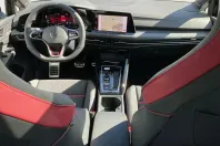 Volkswagen Golf din 2024 cu 7.400 km - oferta VOL191915 - foto 14