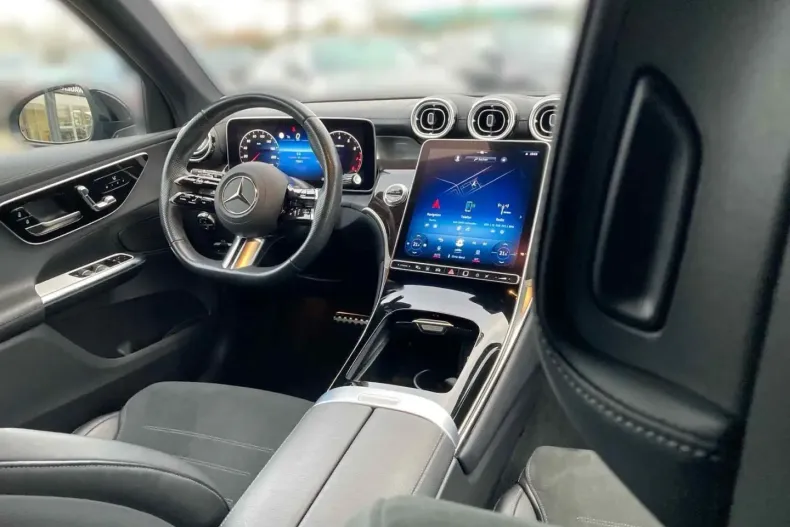 Mercedes-Benz GLC 300 (Clasa GLC) din 2022 cu 70.800 km - oferta MER191919 - foto 2