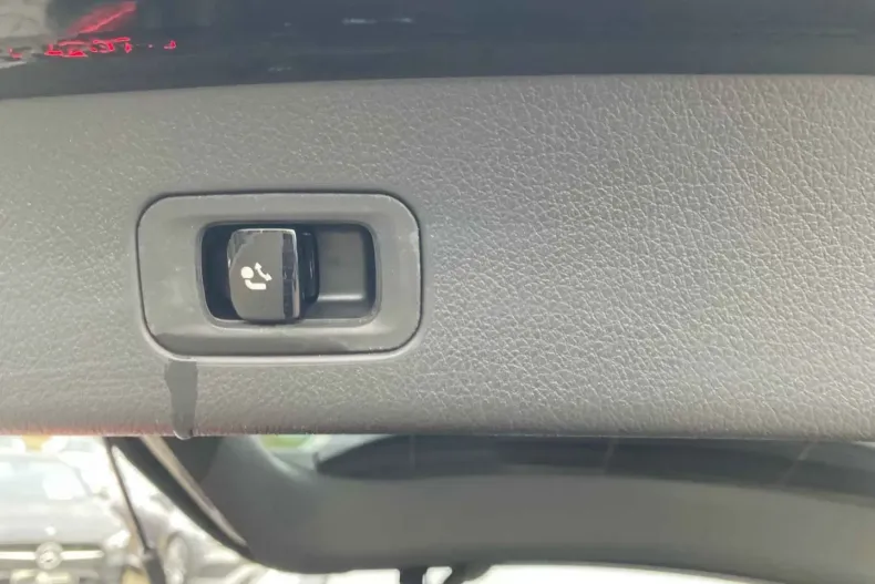 Mercedes-Benz GLC 300 (Clasa GLC) din 2022 cu 70.800 km - oferta MER191919 - foto 12