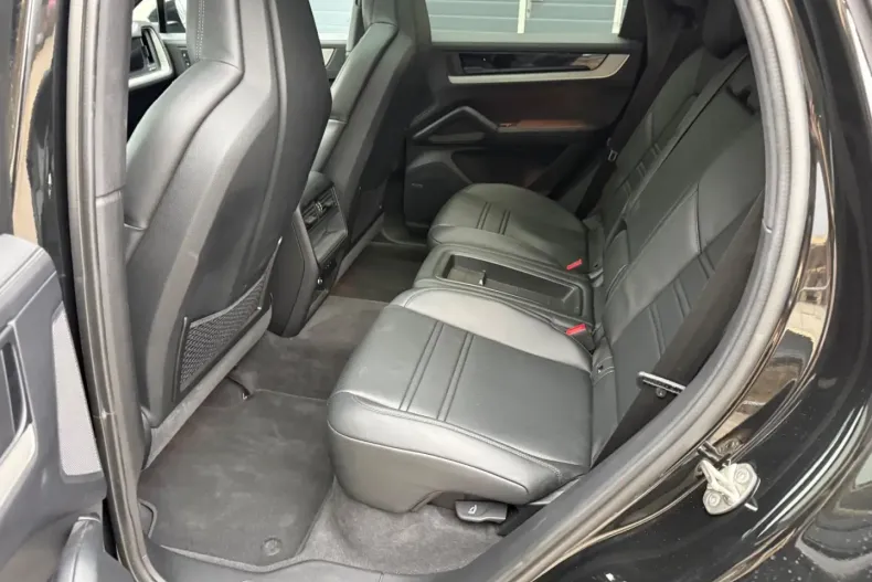 Porsche Cayenne din 2025 cu 10.000 km - oferta POR191923 - foto 14