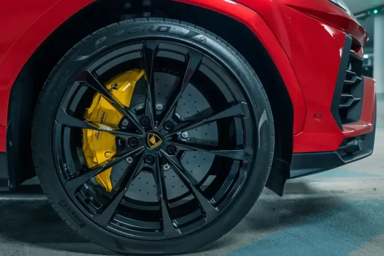 Lamborghini Urus din 2022 cu 8.200 km - oferta LAM191925 - foto 8