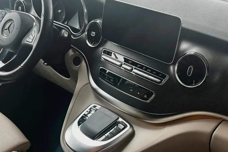 Mercedes-Benz V 300 (Clasa V) din 2023 cu 76.600 km - oferta MER191928 - foto 16