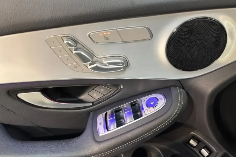 Mercedes-Benz GLC 300 (Clasa GLC) din 2021 cu 85.611 km - oferta MER191932 - foto 14