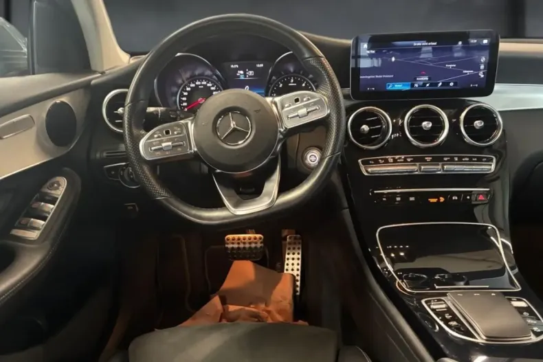 Mercedes-Benz GLC 300 (Clasa GLC) din 2021 cu 92.124 km - oferta MER191934 - foto 13