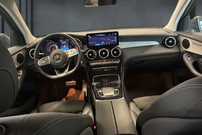 Mercedes-Benz GLC 300 (Clasa GLC) din 2021 cu 92.124 km - oferta MER191934 - foto 14