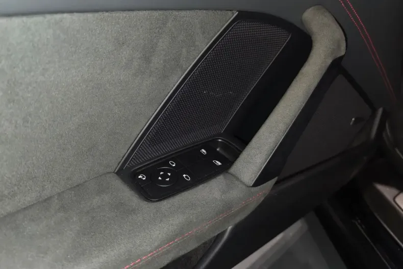 Porsche 992 din 2023 cu 6.071 km - oferta POR191939 - foto 32