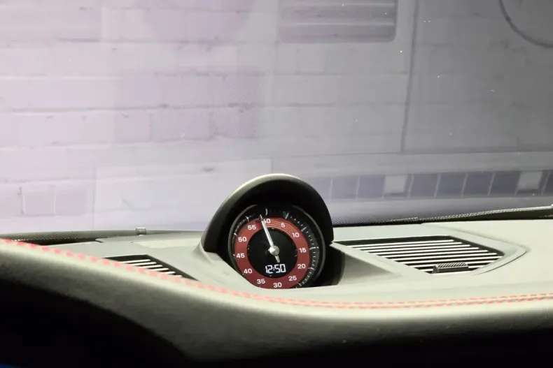 Porsche 992 din 2023 cu 6.071 km - oferta POR191939 - foto 48