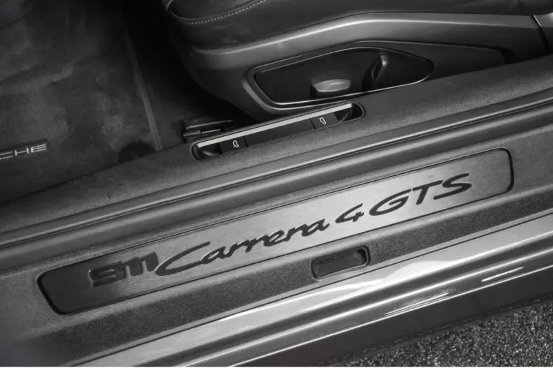 Porsche 992 din 2024 cu 44.490 km - oferta POR191940 - foto 17