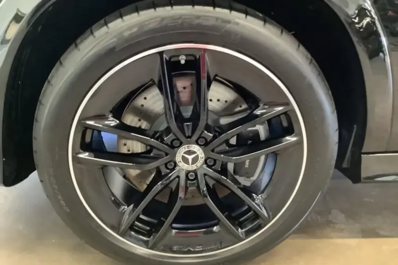 Mercedes-Benz GLE 450 (Clasa GLE) din 2025 cu 8.500 km - oferta MER191947 - foto 7