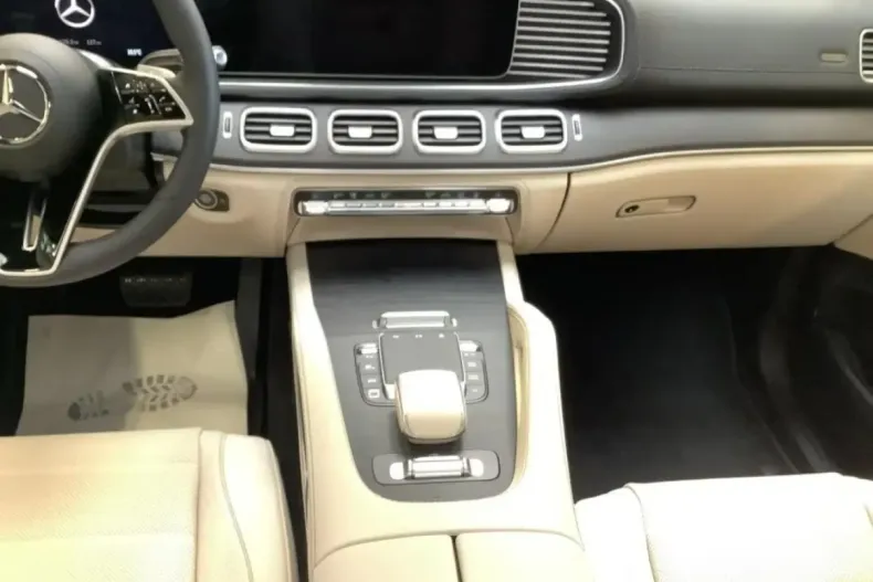 Mercedes-Benz GLE 450 (Clasa GLE) din 2025 cu 8.500 km - oferta MER191947 - foto 13