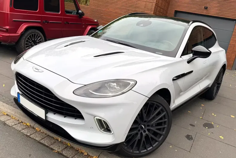 Aston Martin DBX din 2023 cu 44.000 km - oferta AST191957 - foto 3