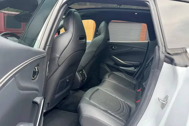 Aston Martin DBX din 2023 cu 44.000 km - oferta AST191957 - foto 18