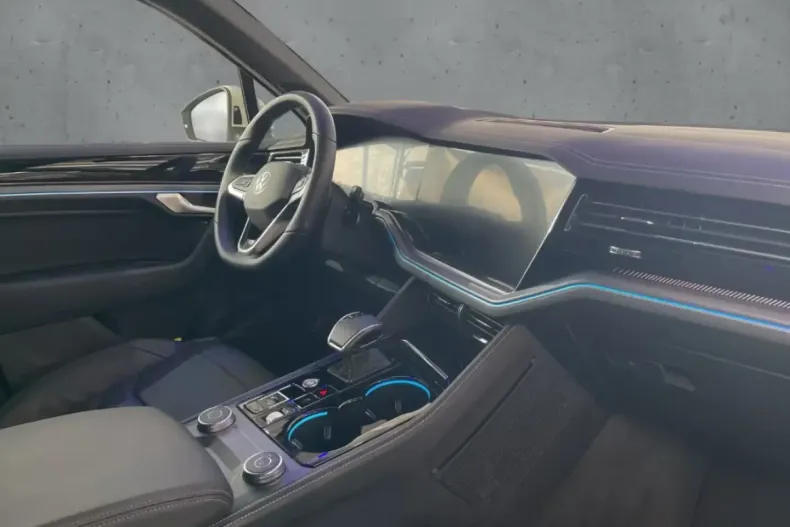 Volkswagen Touareg din 2025 cu 24.868 km - oferta VOL191958 - foto 12