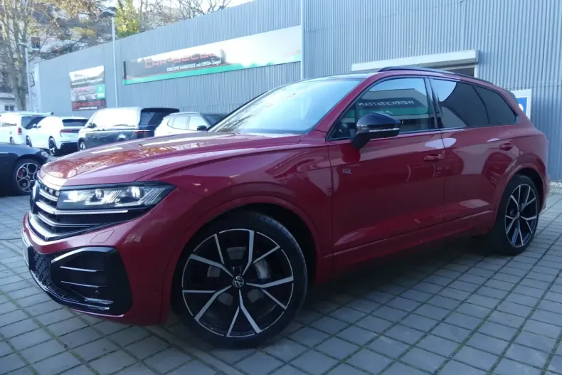 Volkswagen Touareg din 2024 cu 45.025 km - oferta VOL191960 - foto 2