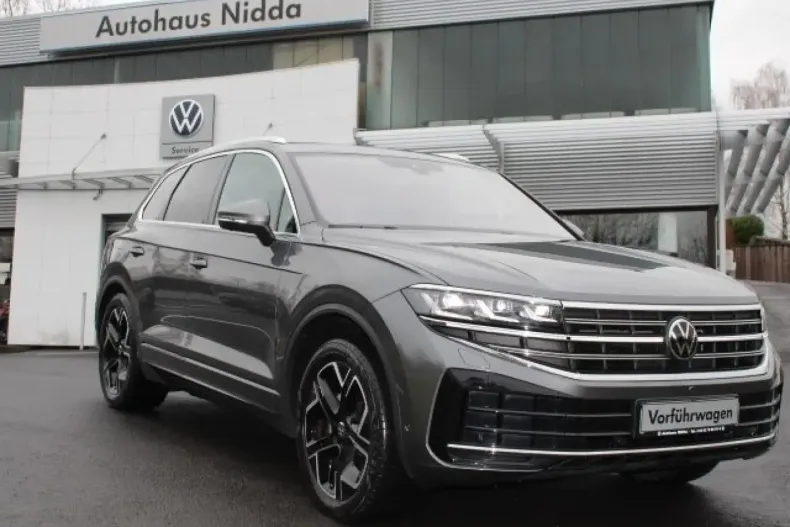 Volkswagen Touareg din 2023 cu 41.500 km - oferta VOL191961 - foto 1