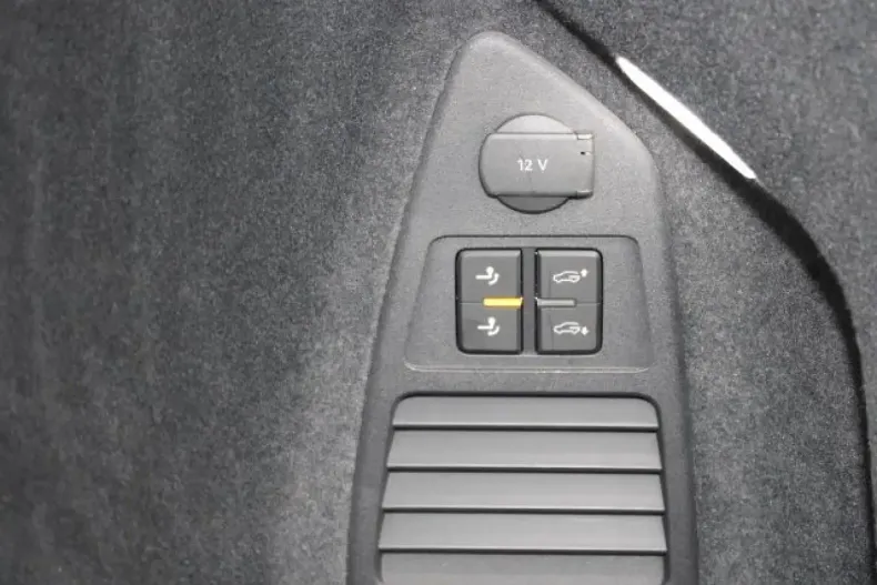 Volkswagen Touareg din 2023 cu 41.500 km - oferta VOL191961 - foto 7