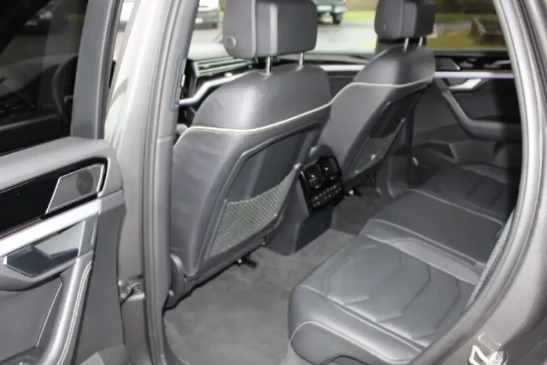 Volkswagen Touareg din 2023 cu 41.500 km - oferta VOL191961 - foto 10