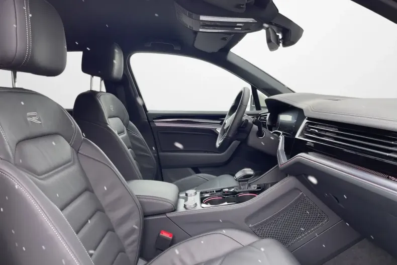 Volkswagen Touareg din 2025 cu 16.430 km - oferta VOL191962 - foto 12