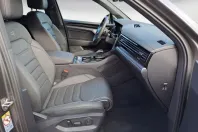 Volkswagen Touareg din 2025 cu 25.739 km - oferta VOL191963 - foto 10