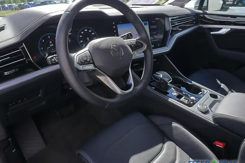 Volkswagen Touareg din 2025 cu 18.660 km - oferta VOL191965 - foto 6