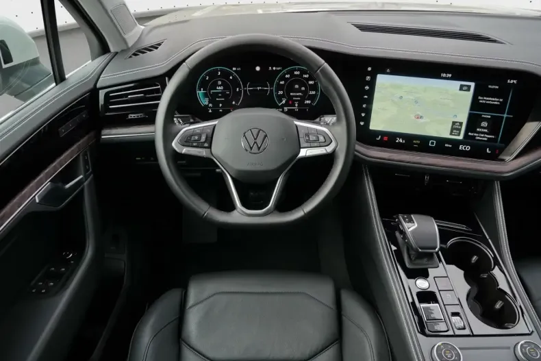 Volkswagen Touareg din 2025 cu 25.636 km - oferta VOL191966 - foto 10