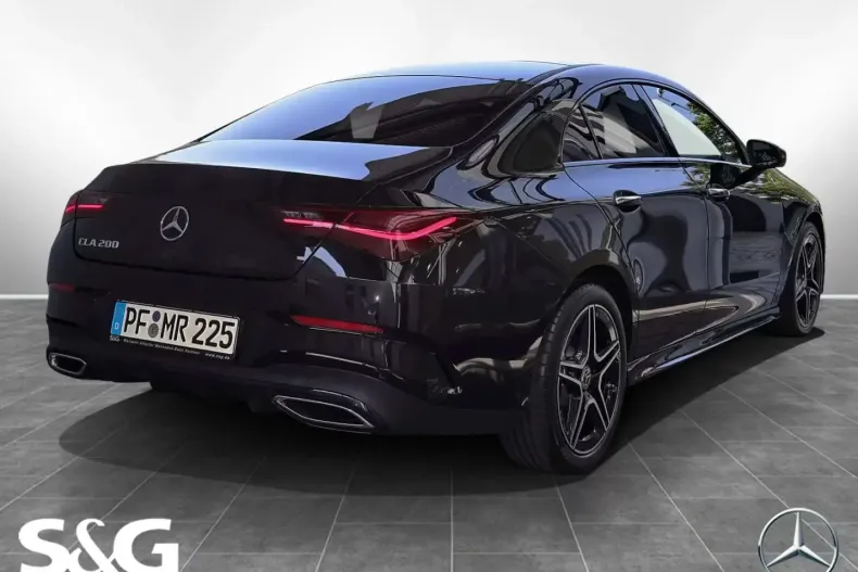 Mercedes-Benz CLA 200 (Clasa CLA) din 2025 cu 10.200 km - oferta MER191968 - foto 2