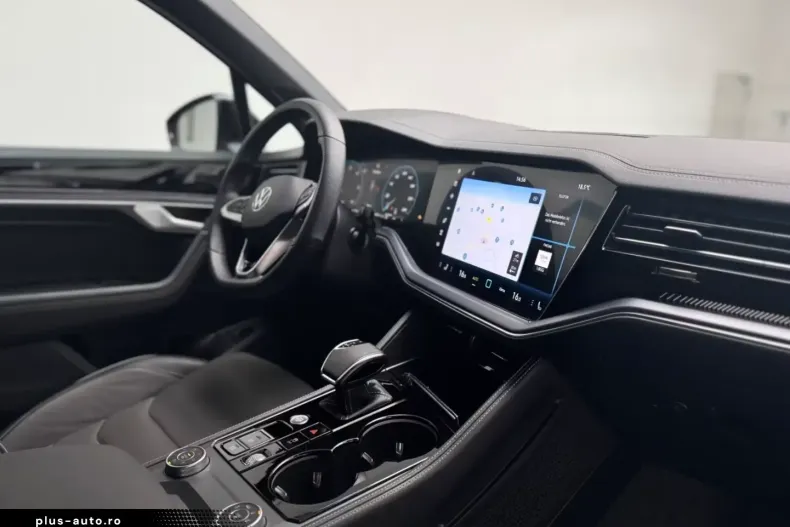 Volkswagen Touareg din 2024 cu 15.877 km - oferta VOL191971 - foto 12